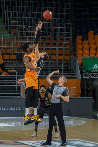 资金不足和 资金不足和