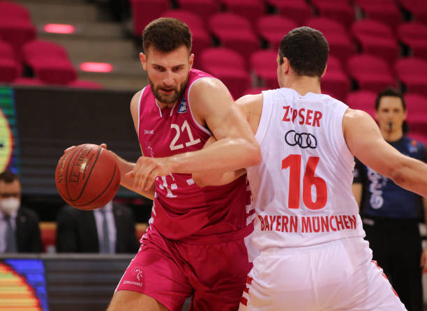 有的团队精 有的团队精