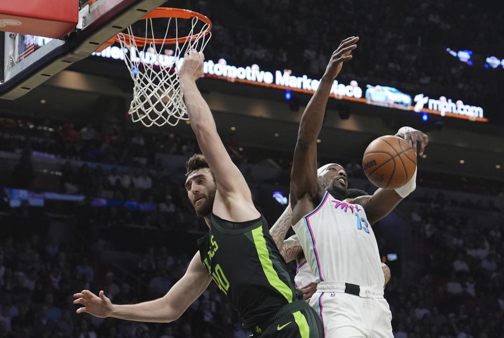 西蒙斯而言 西蒙斯而言